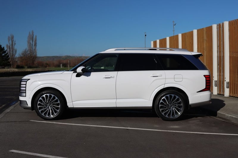 2026 Hyundai Palisade LX3 Calligraphy 2.5T Hybr... image 3