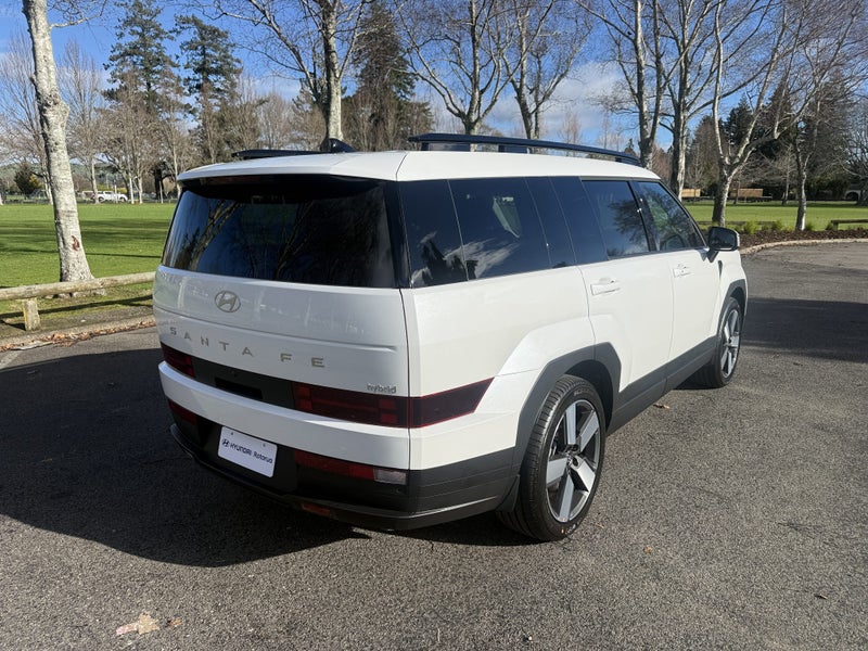 2026 Hyundai Santa Fe image 4