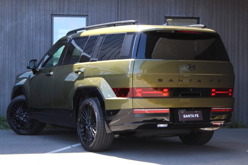 2026 Hyundai Santa Fe Calligraphy 1.6T Hybrid image 3