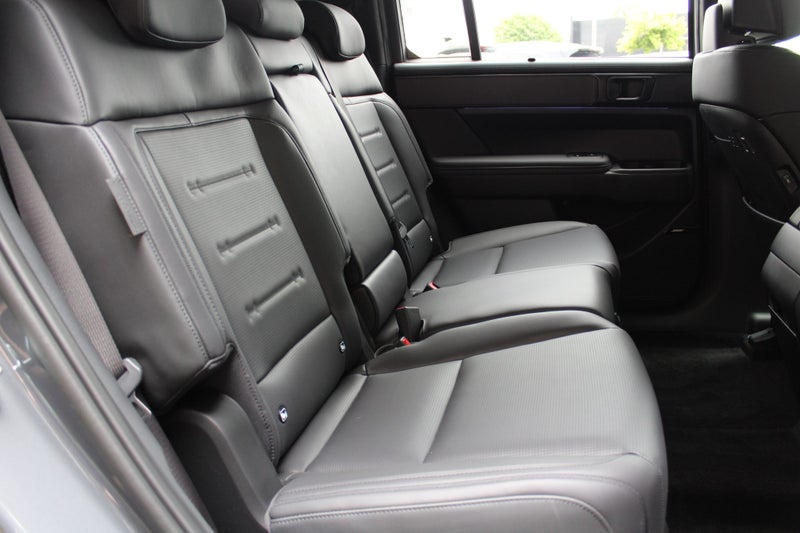 2026 Hyundai Santa Fe Calligraphy 2.5T Awd image 5