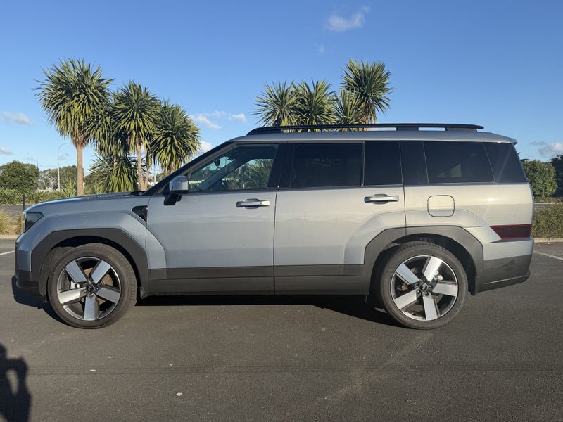2026 Hyundai Santa Fe Elite 1.6T Hybrid image 3