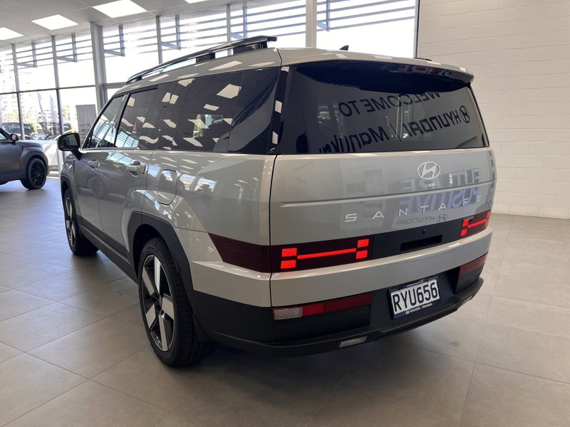 2026 Hyundai Santa Fe Elite 1.6T Hybrid image 3