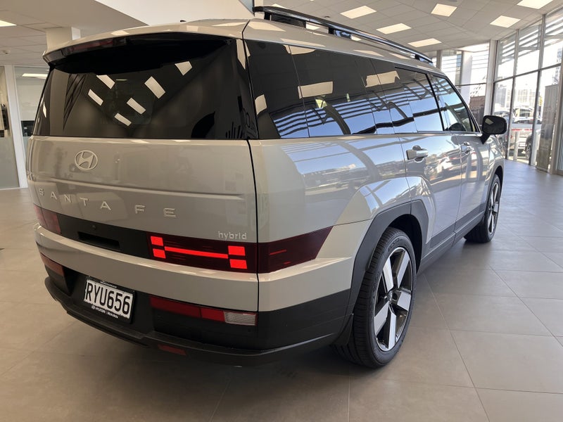2026 Hyundai Santa Fe Elite 1.6T Hybrid image 5