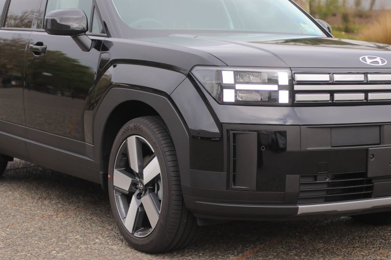 2026 Hyundai Santa Fe Elite 1.6T Hybrid image 2