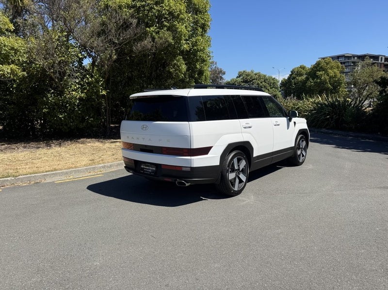 2026 Hyundai Santa Fe Elite 2.5T image 4
