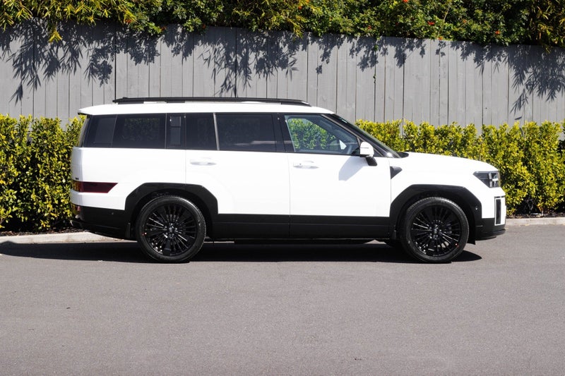 2026 Hyundai Santa Fe Hybrid Calligraphy 7S SUV... image 2