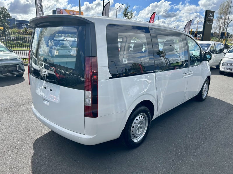 2026 Hyundai Staria 1.6T Hybrid 2WD 6AT Series 2 image 5