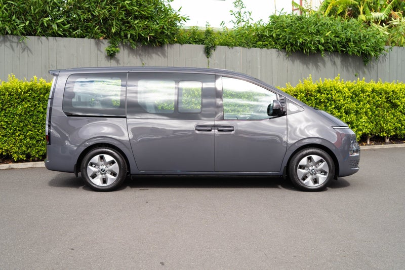 2026 Hyundai Staria Limited 8S MPV 2.2D AWD 8AT image 2