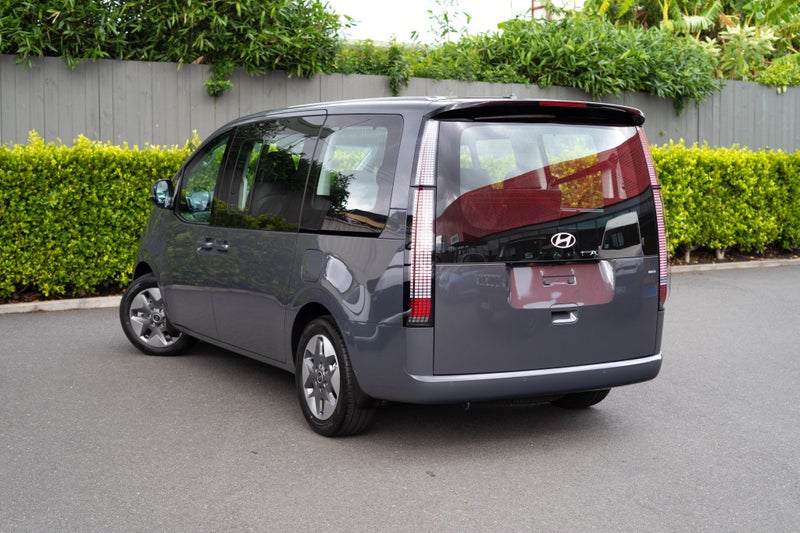 2026 Hyundai Staria Limited 8S MPV 2.2D AWD 8AT image 3