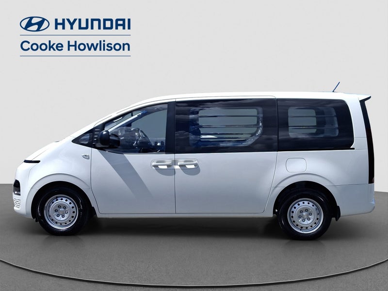 2026 Hyundai Staria Load 2.2D 8AT image 4
