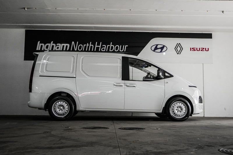 2026 Hyundai Staria Load 2.2DT/8AT image 2