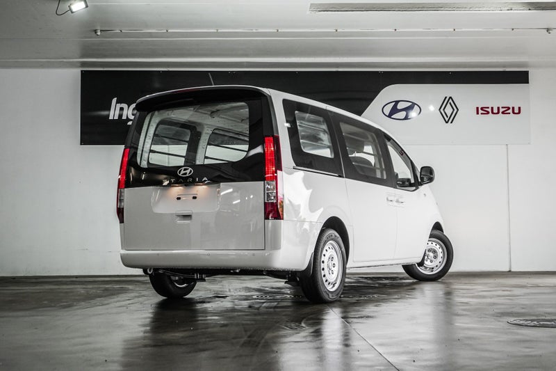 2026 Hyundai Staria Load 2.2DT/8AT image 3