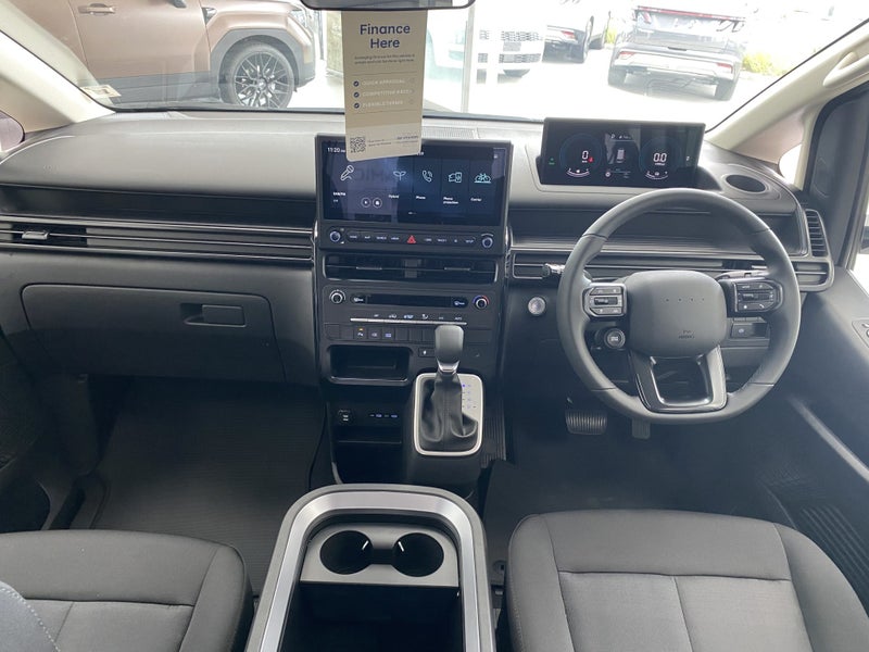 2026 Hyundai Staria Load Hybrid 1.6Pht/6At image 3