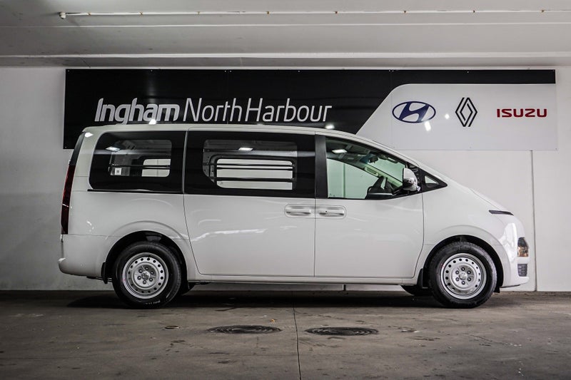 2026 Hyundai Staria Load HYBRID 1.6PHT/6AT image 2