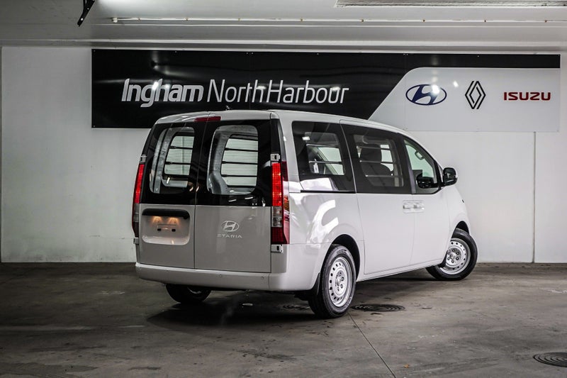 2026 Hyundai Staria Load HYBRID 1.6PHT/6AT image 3