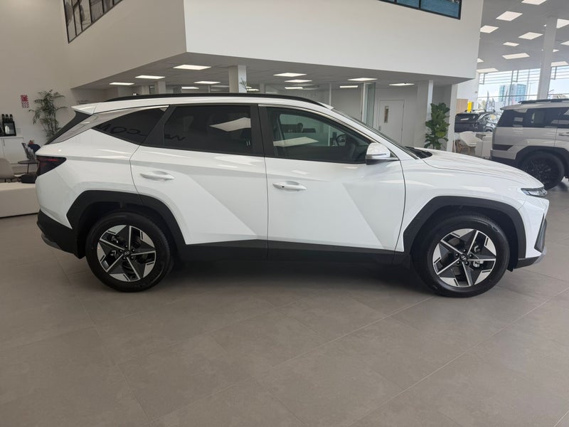 2026 Hyundai Tucson 1.6T Hev Active Awd image 4