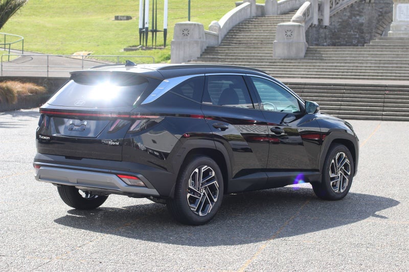 2026 Hyundai Tucson 1.6T HEV Elite AWD image 4