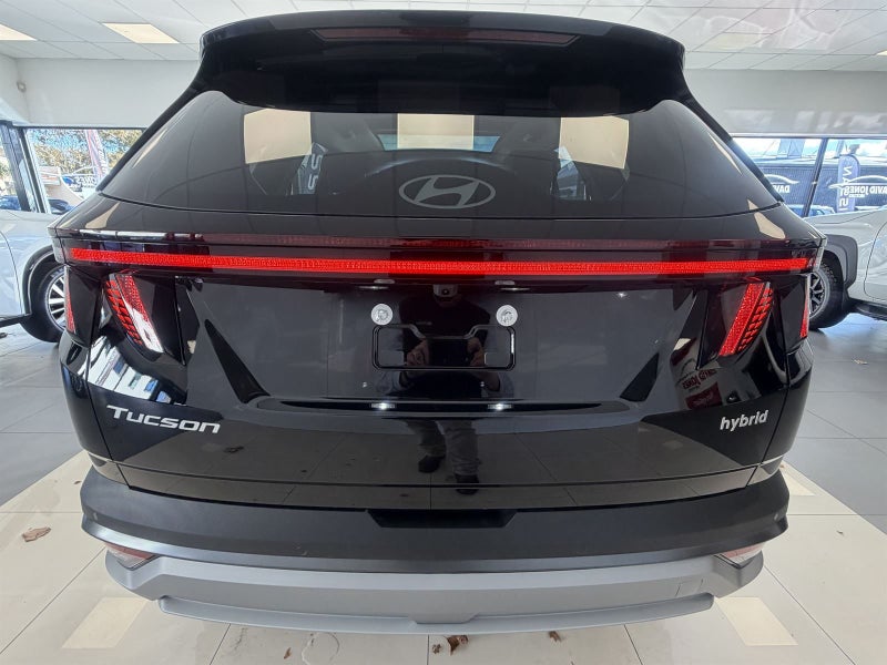 2026 Hyundai Tucson 1.6T HEV Limited AWD image 4
