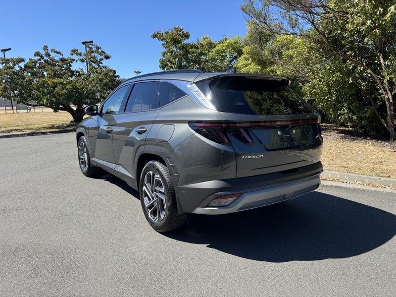 2026 Hyundai Tucson 1.6T HEV Limited AWD image 5