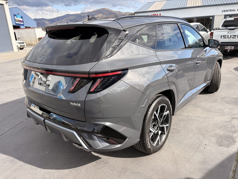 2026 Hyundai Tucson 1.6T Hybrid Limited N-Line AWD image 3