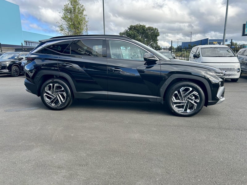 2026 Hyundai Tucson AWD Hybrid Limited 6AT image 5