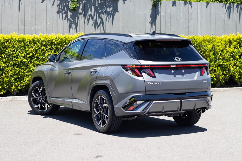 2026 Hyundai Tucson AWD Hybrid N-Line Limited image 3