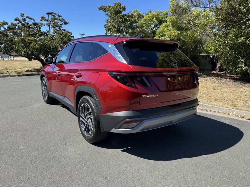 2026 Hyundai Tucson Elite AWD Hybird image 3