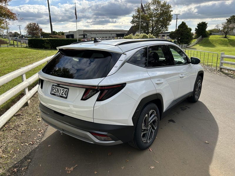 2026 Hyundai Tucson Elite SUV 2.0 2WD 6AT Serie... image 4