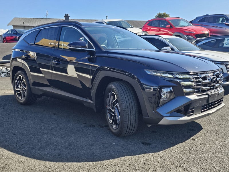 2026 Hyundai Tucson Hybrid Elite image 2