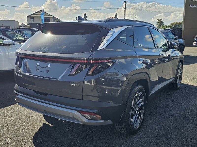 2026 Hyundai Tucson Hybrid Elite image 3