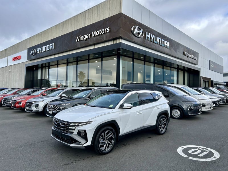 2026 Hyundai Tucson Hybrid Limited AWD 6AT image 2