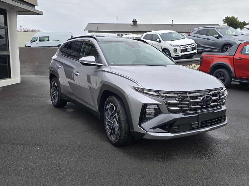2026 Hyundai Tucson Hybrid LTD image 3