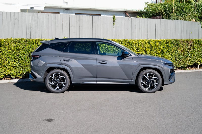 2026 Hyundai Tucson Hybrid N-Line Limited AWD image 2