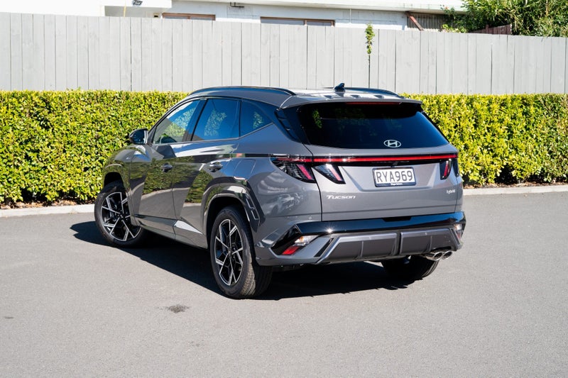2026 Hyundai Tucson Hybrid N-Line Limited AWD image 3
