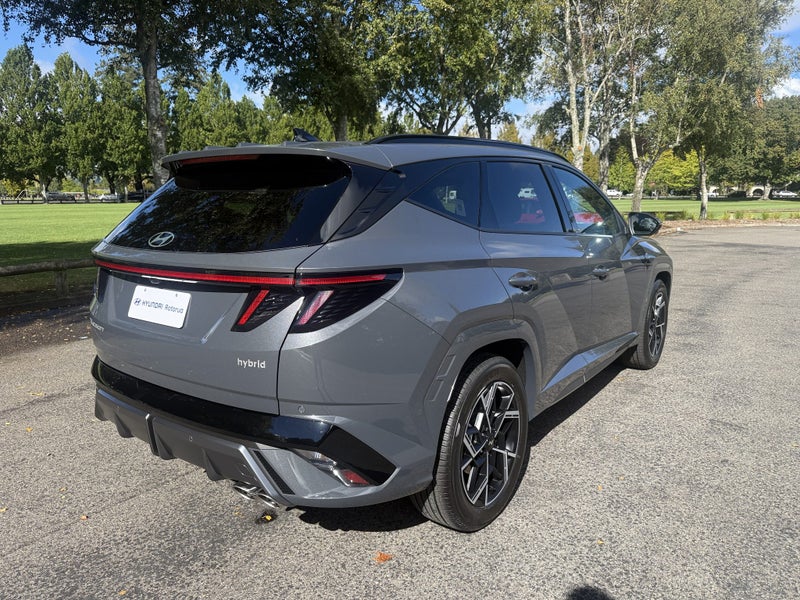 2026 Hyundai Tucson N-Line Hybrid AWD image 3