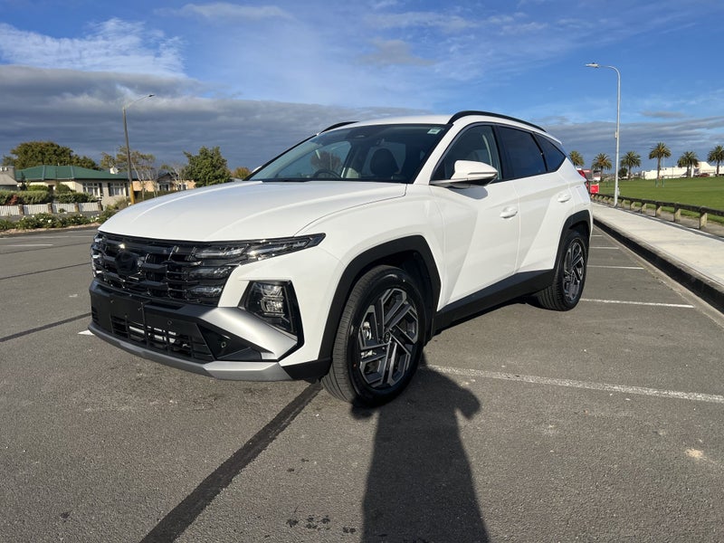 2026 Hyundai Tucson NX4 1.6T 2WD HEV Elite 6AT... image 3