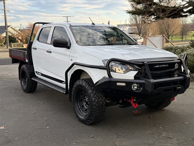 2026 Isuzu D-Max 'HIGH COUNTRY EDITION' LX 3.0D... image 2
