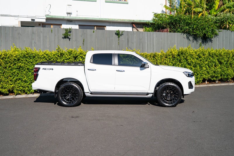 2026 Isuzu D-Max LS 4WD Auto DC image 2