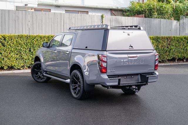 2026 Isuzu D-Max LS 4WD Auto DC image 3