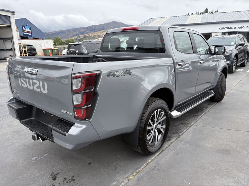 2026 Isuzu D-Max LS Auto 4x4 DC image 3