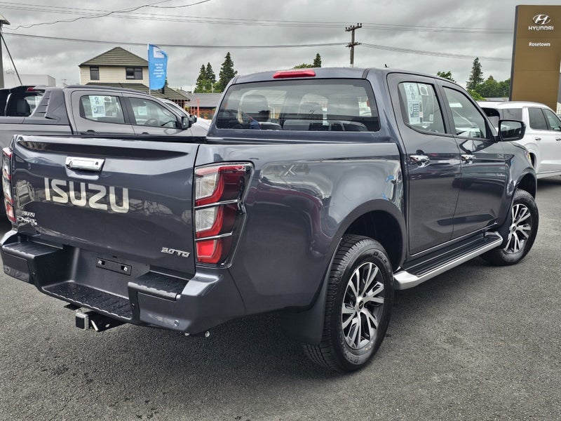 2026 Isuzu D-Max LS Double Cab image 3