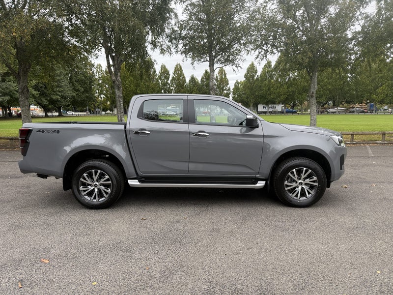 2026 Isuzu D MAX Ls Double Cab 4WD image 3