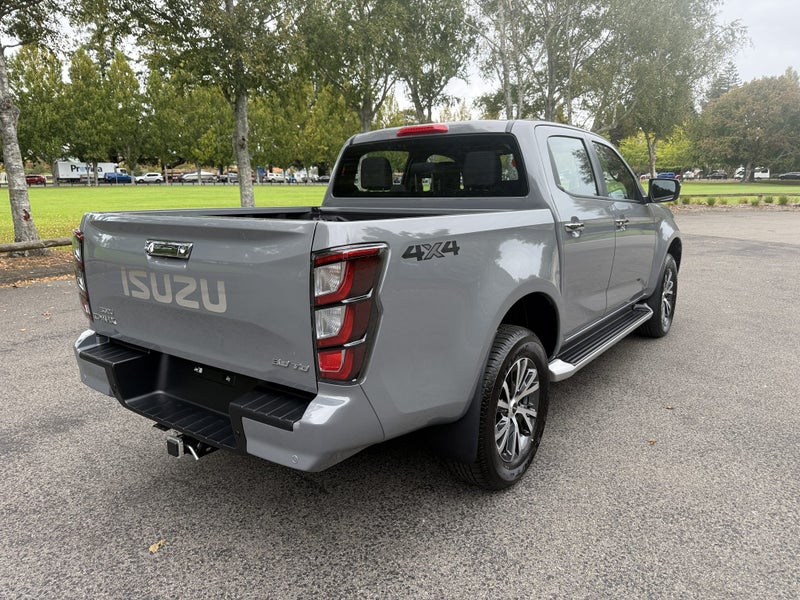 2026 Isuzu D MAX Ls Double Cab 4WD image 4