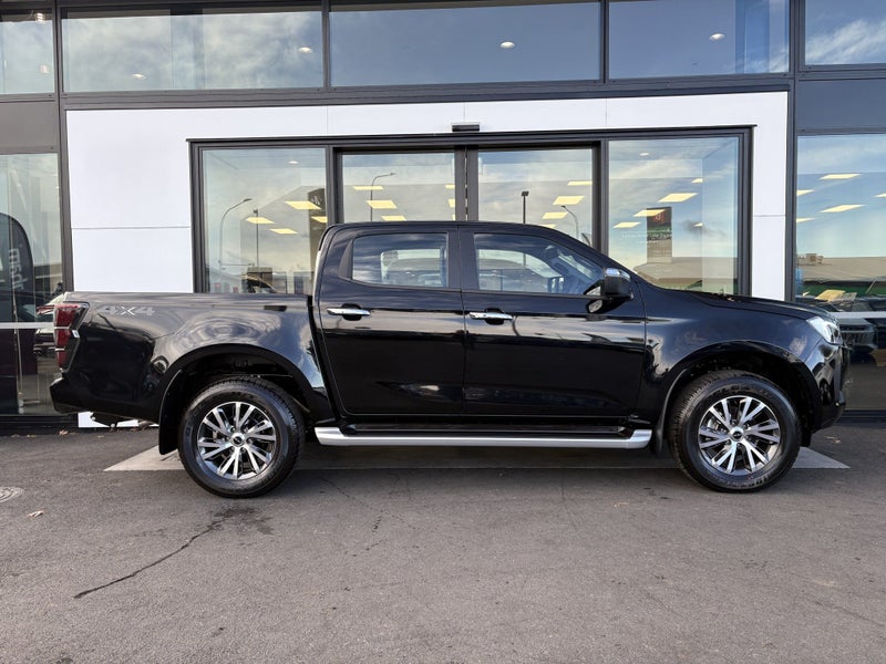 2026 Isuzu D-Max LS DOUBLE CAB 4WD F/ image 3