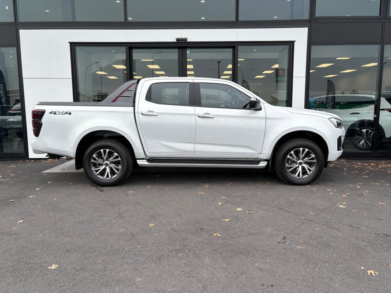 2026 Isuzu D-Max LS DOUBLE CAB 4WD F/ image 2