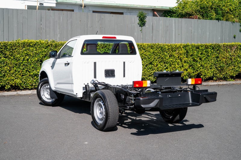 2026 Isuzu D-Max LX Single CC 3.0D 4x4 6AT MY25... image 3