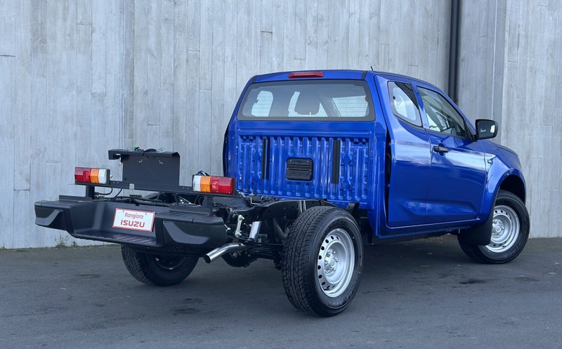 2026 Isuzu D-Max Lx Space Cab 4Wd F/L image 3