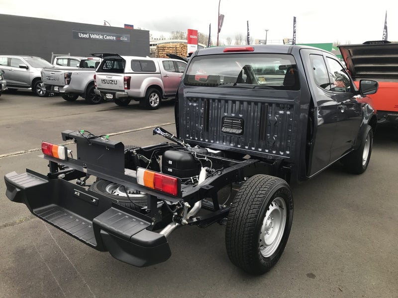 2026 Isuzu D-Max LX Space Cab 4WD F/L image 3