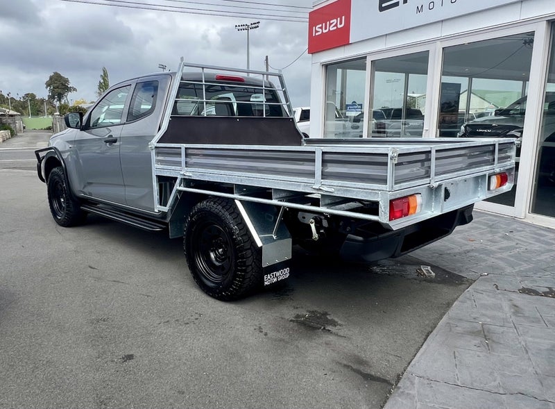 2026 Isuzu D-Max LX Space Cab/Chassis 3.0D 4x4 6AT image 3