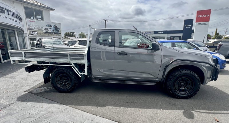 2026 Isuzu D-Max LX Space Cab/Chassis 3.0D 4x4 6AT image 5